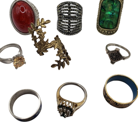 Ring Bundle Various Sizes 9 Pieces Costume Jewelry - Picture 1 of 9